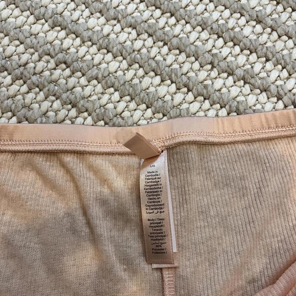 Skims Sheer Rib Shorts - Picture 4 of 4